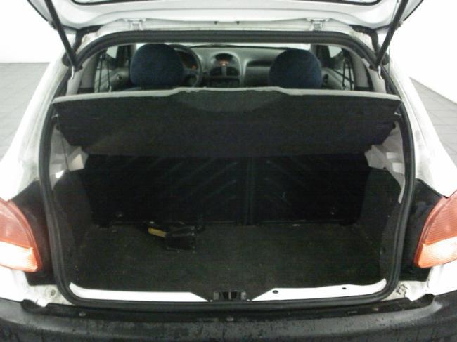 peugeot-206-08-2000-5.jpg