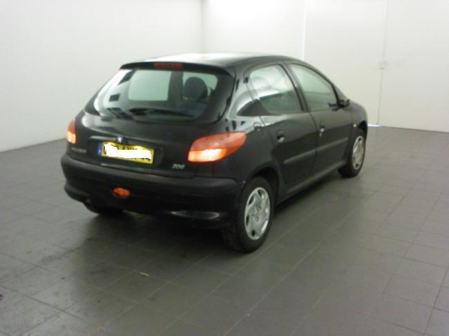 peugeot-206-10-2002-2.jpg